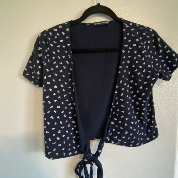 Brandy Melville Tops - BRANDY MELVILLE WRAP TOP
